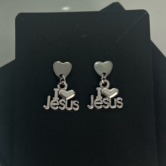 'I Love Jesus' Heart Earrings - Picture 2 of 2